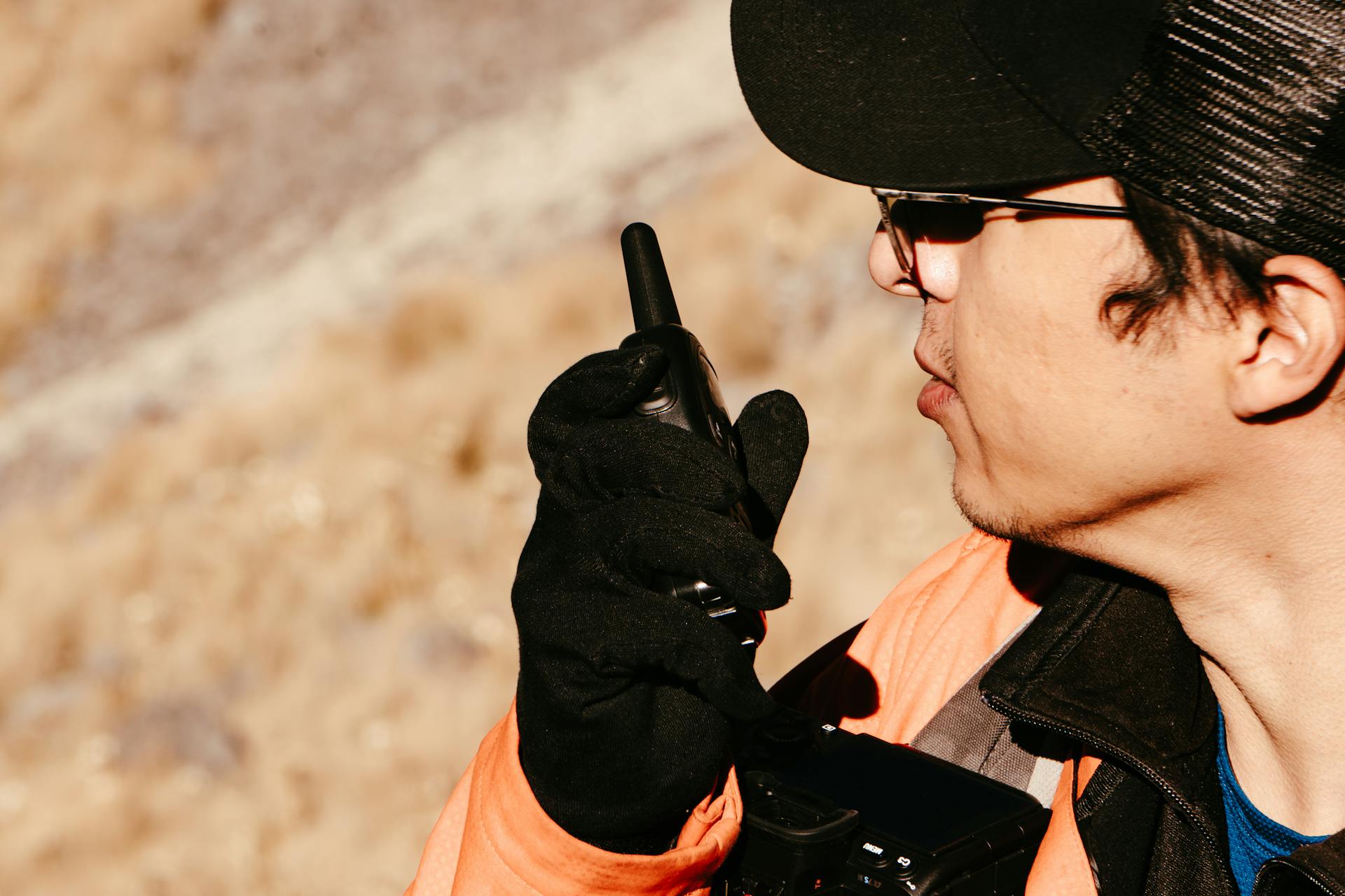 5 Best Military-Grade and Tactical Two-Way Radios