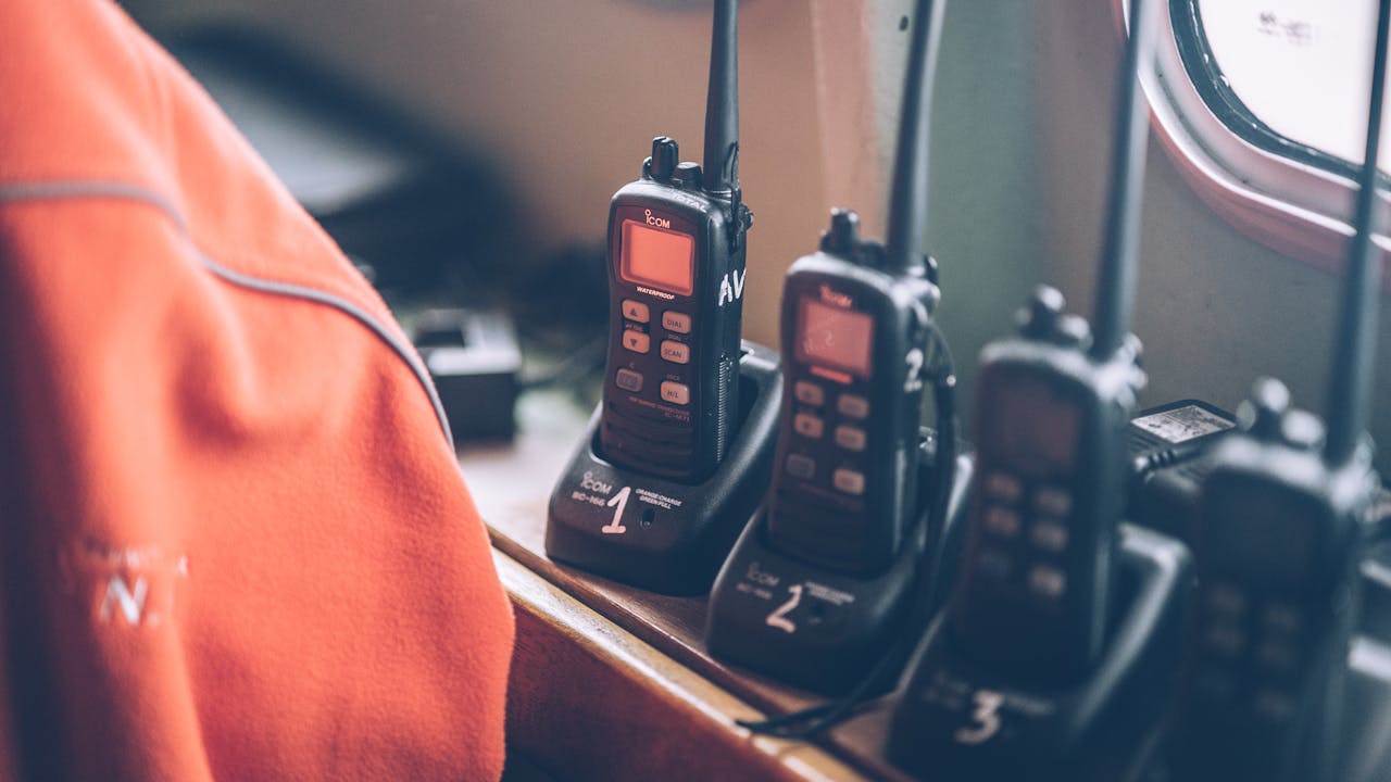 UHF vs VHF: What’s the Difference Between Radio Frequencies?