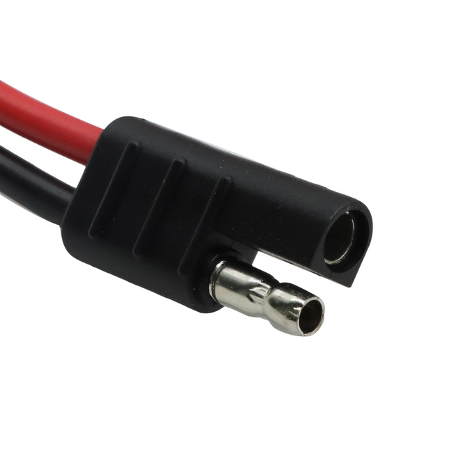 Close-up detail of the battery connector plug and heavy-duty 10 AWG wiring on the HKN4192C.